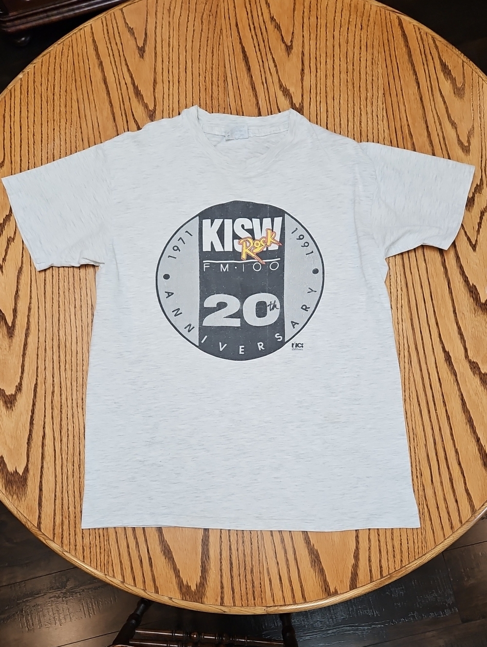 Vintage KISW Rock 20th Anniversary Short Sleeve Tee - Light Gray Grunge Sz L